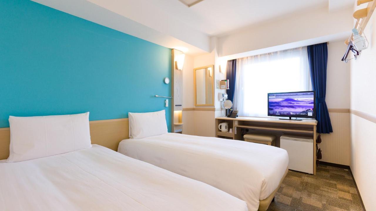 Toyoko Inn Shin-Aomori-Eki Higashi-Guchi Exterior photo