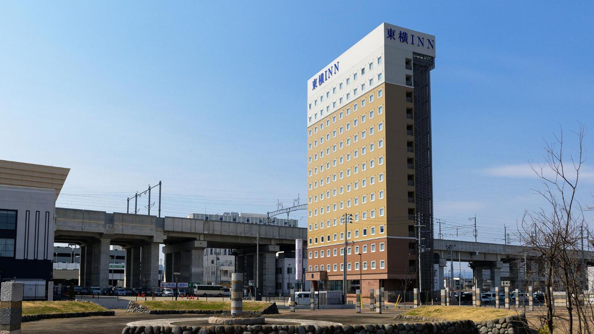 Toyoko Inn Shin-Aomori-Eki Higashi-Guchi Exterior photo