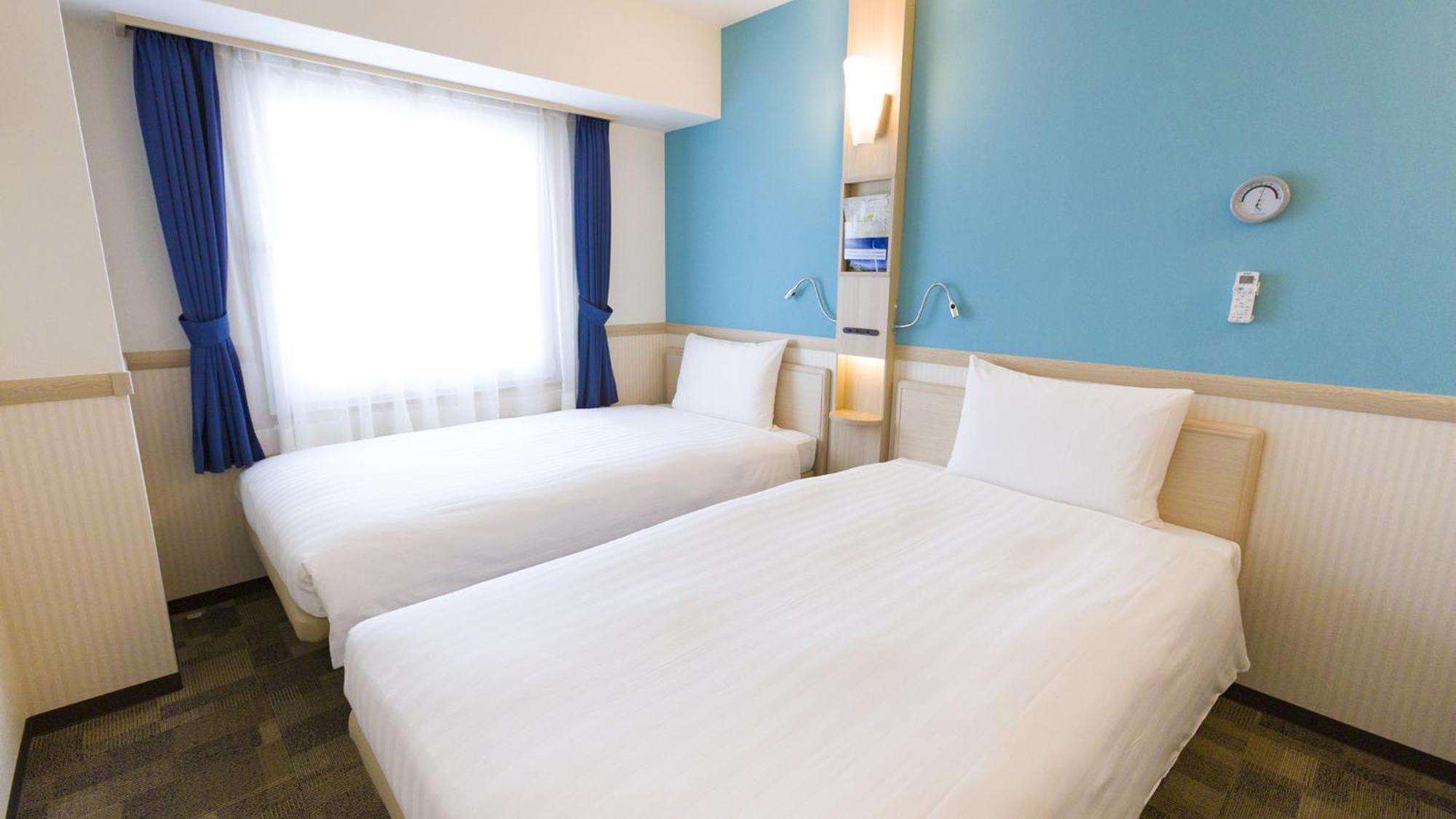 Toyoko Inn Shin-Aomori-Eki Higashi-Guchi Room photo