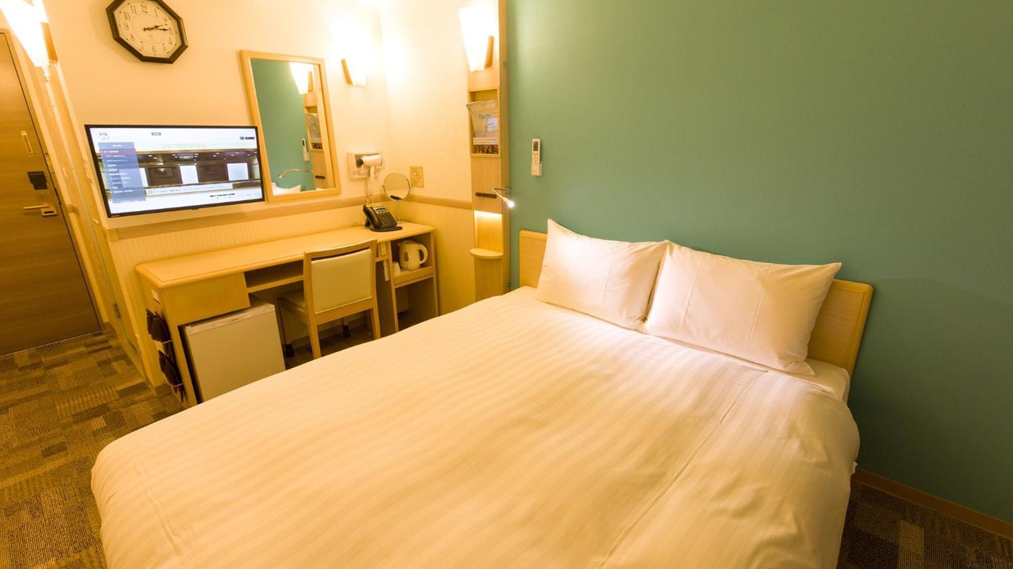 Toyoko Inn Shin-Aomori-Eki Higashi-Guchi Room photo