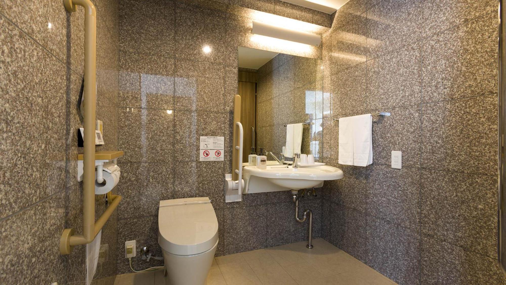 Toyoko Inn Shin-Aomori-Eki Higashi-Guchi Room photo